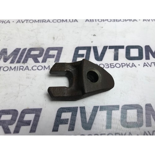 Кронштейн форсунки Peugeot 308 1.6BlueHDI 2013-2021 1982G3